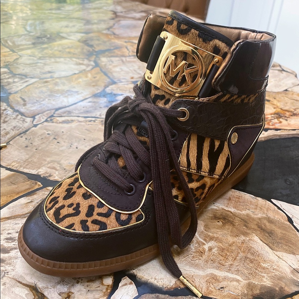 Gorgeous Michael Kors sneakers!